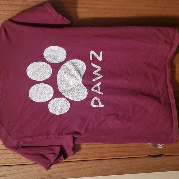 Size S Maroon with Silver Designed Paw Print PAWZ Shirt - Picture 1 of 3